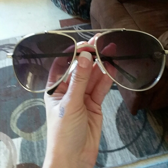 Steve Madden Shades - Picture 1 of 3