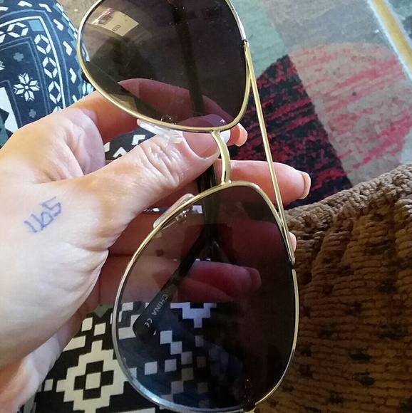 Steve Madden Shades - Picture 3 of 3