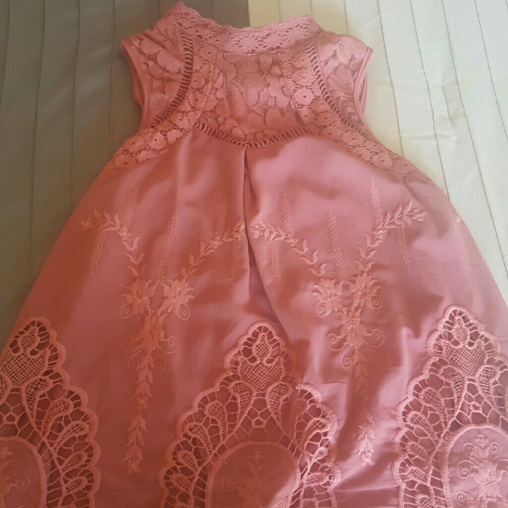 Taylor & Sage blouse