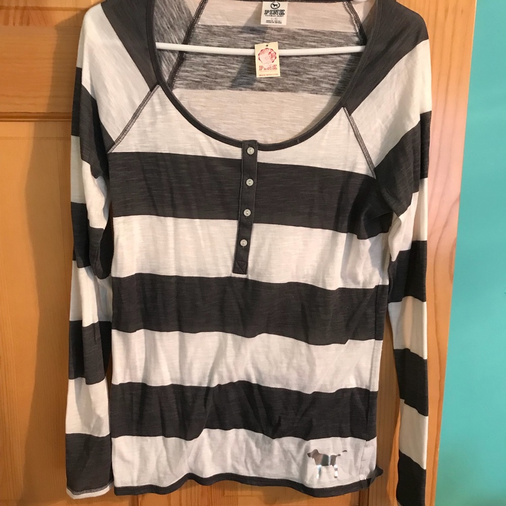 Pink super cute top!