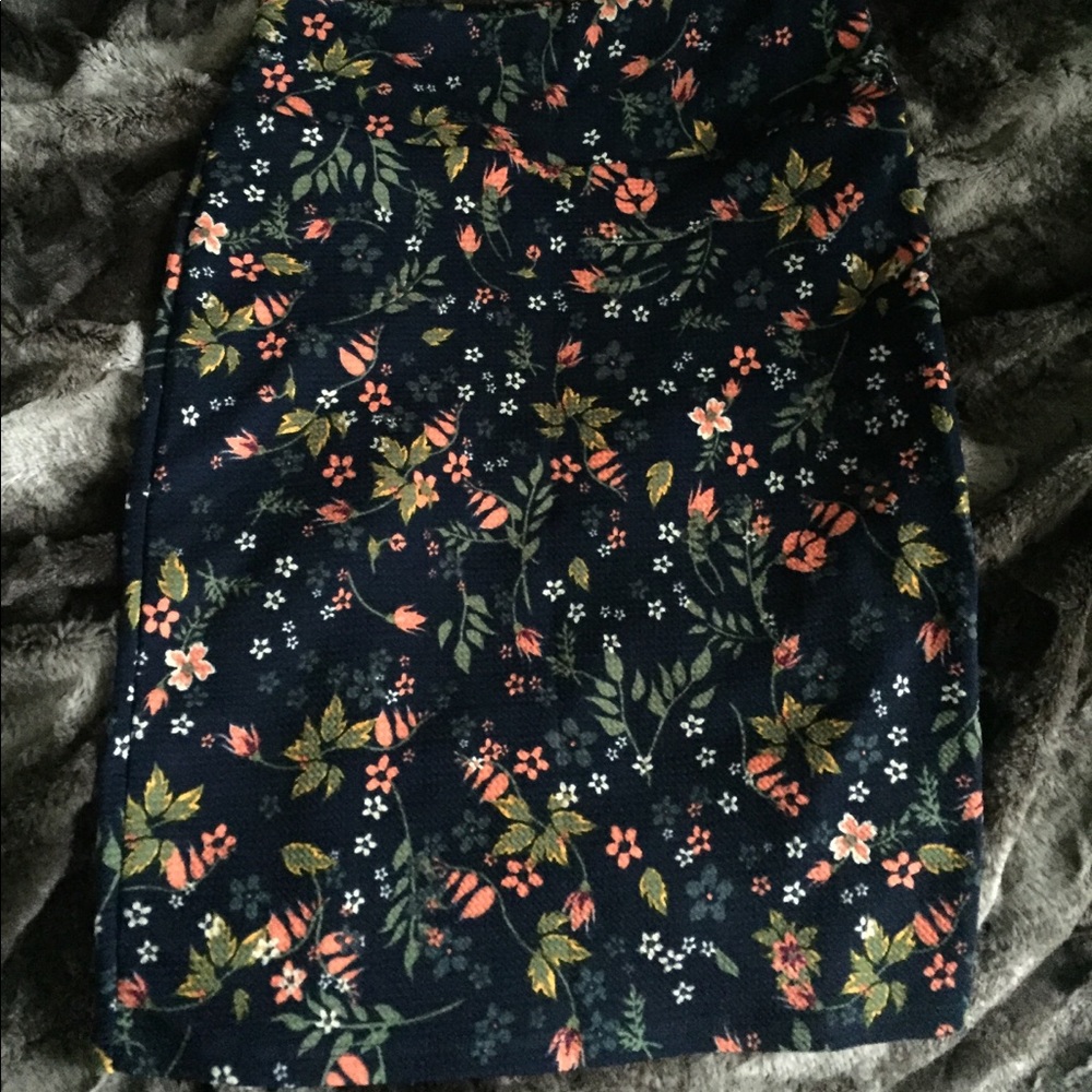 LuLaRoe Cassie
