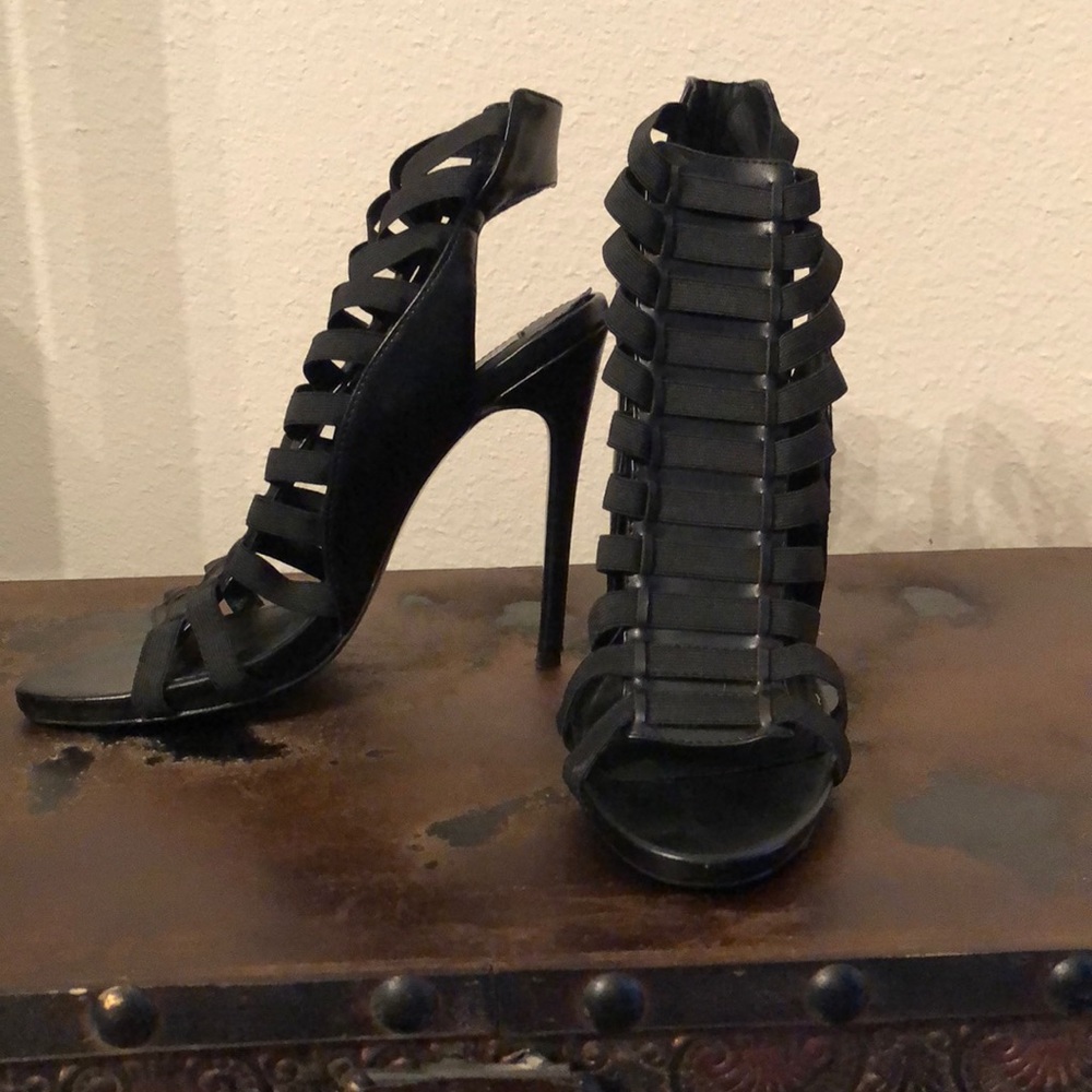 Steve Madden Stretche Caged Sandals