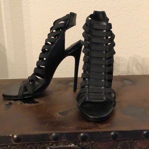 Steve Madden Stretche Caged Sandals