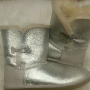 UGG Bailey button boots