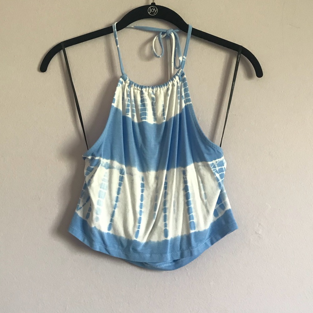 blue and white crop top tank