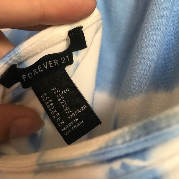 blue and white crop top tank - Picture 3 of 3