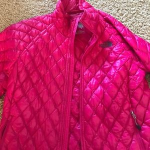 North face jacket thermoball