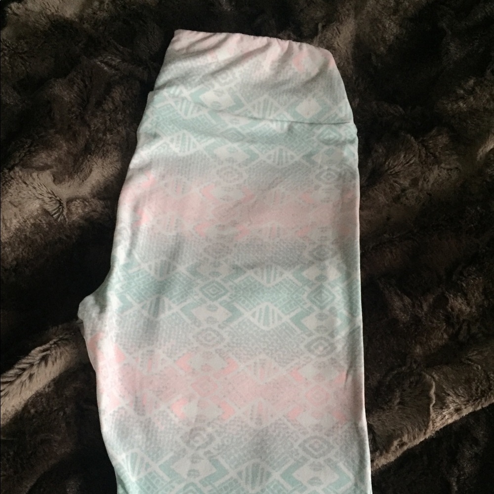 OS LuLaRoe leggings
