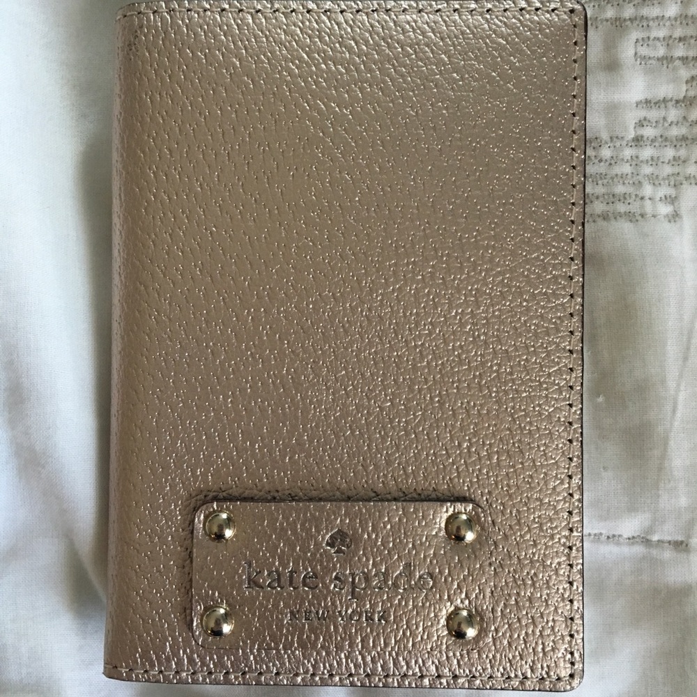 Kate spade passport cover
