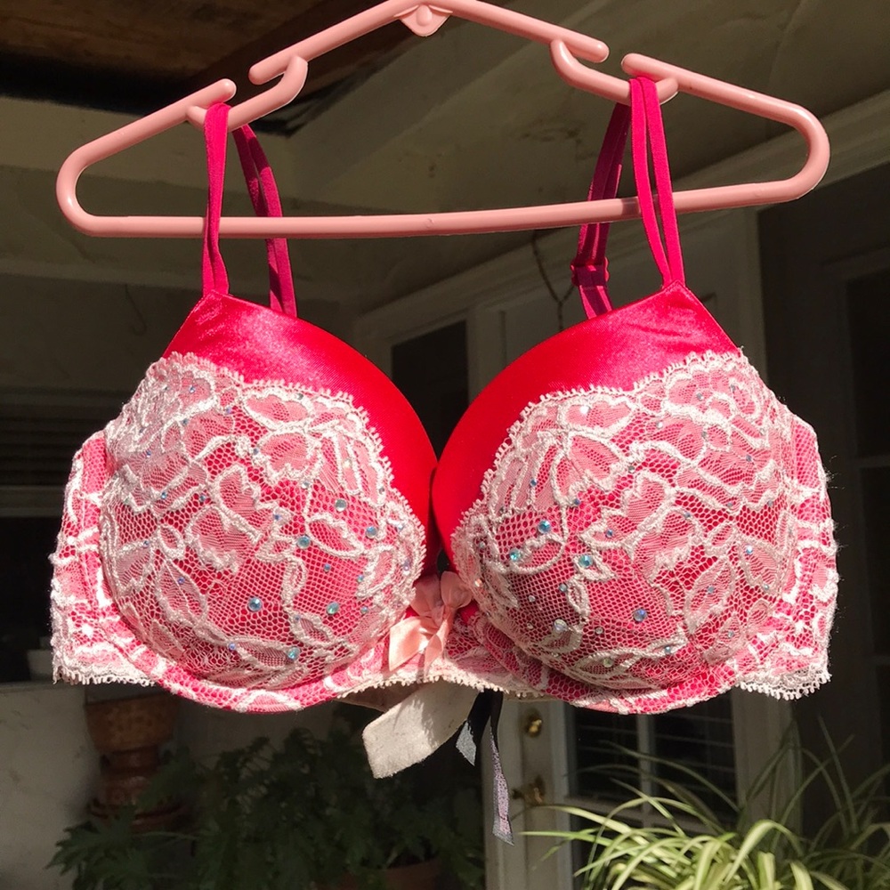 Victoria Secret bra. Size 34D