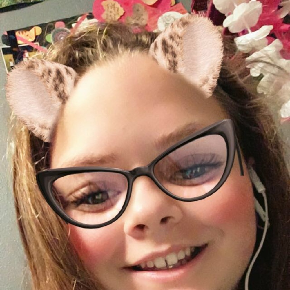 Meet your Posher, Ivory