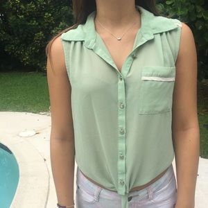 Button up top! 🌱