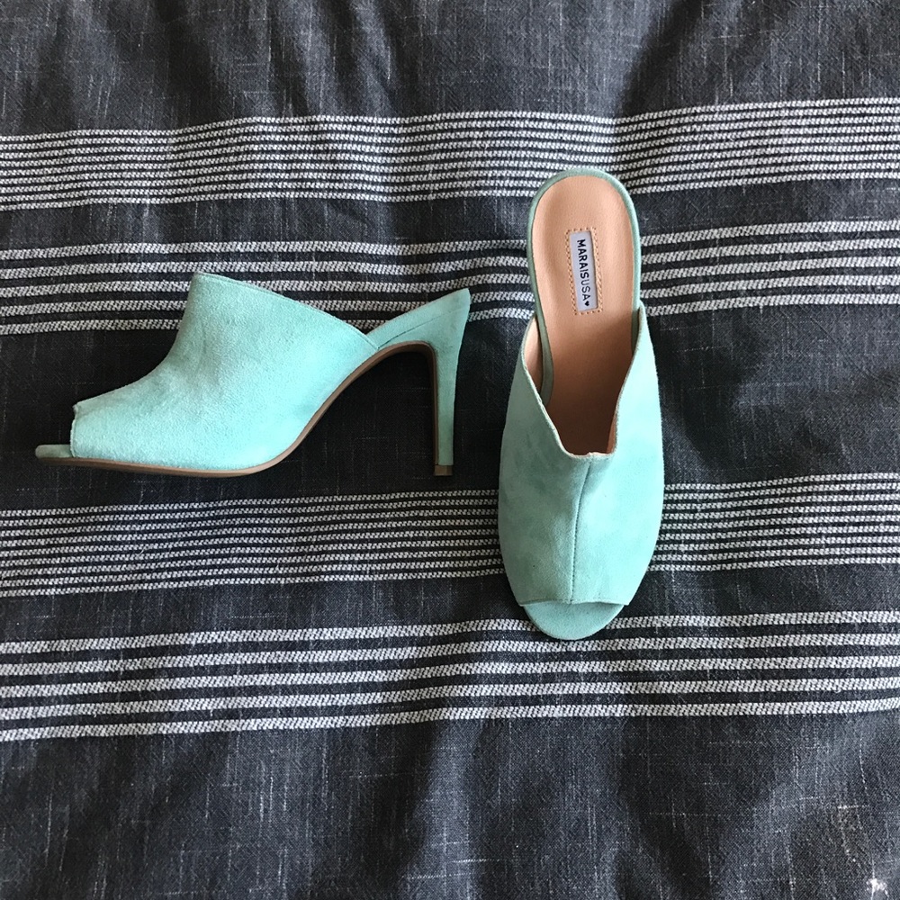 Mint green Marais mule. - Picture 3 of 4