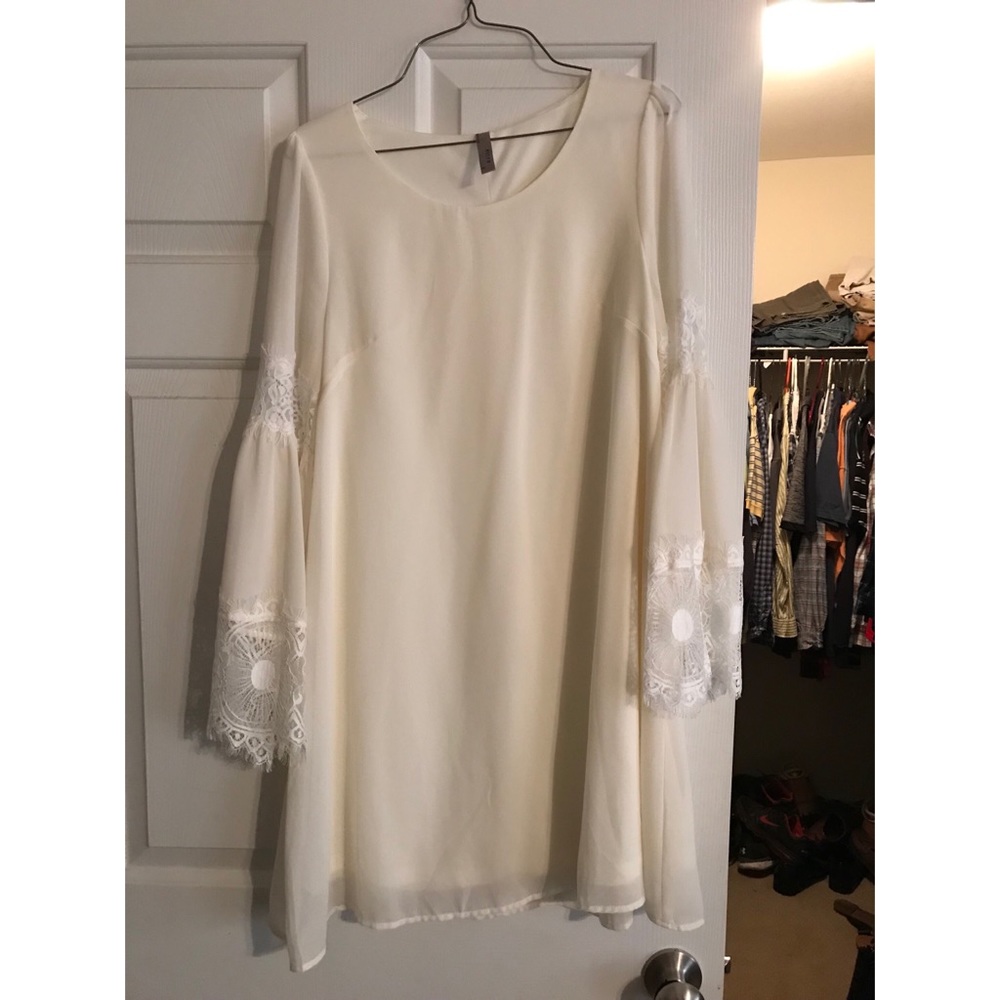 Chiffon and lace cream shift dress