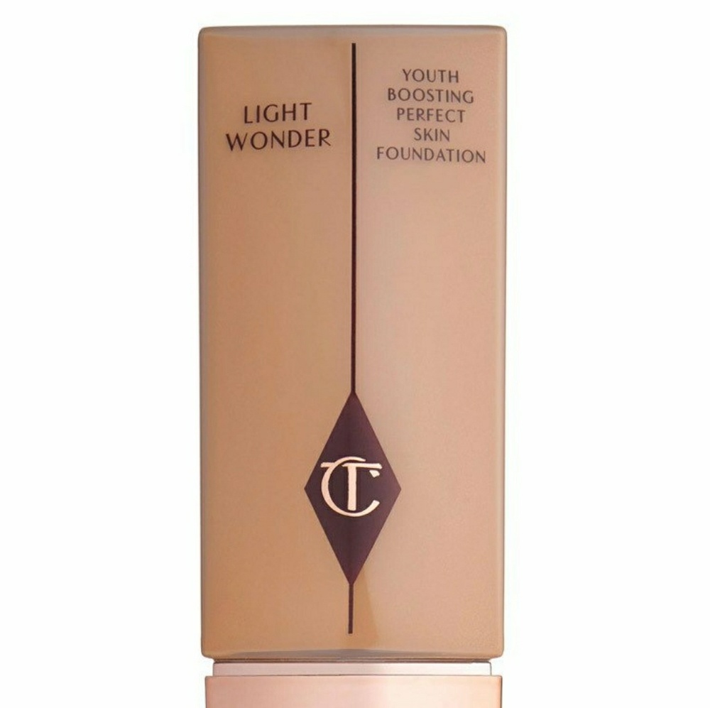 NIB Charlotte Tilbury Foundation 9 Dark
