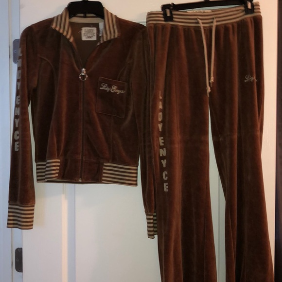 enyce sweat suit