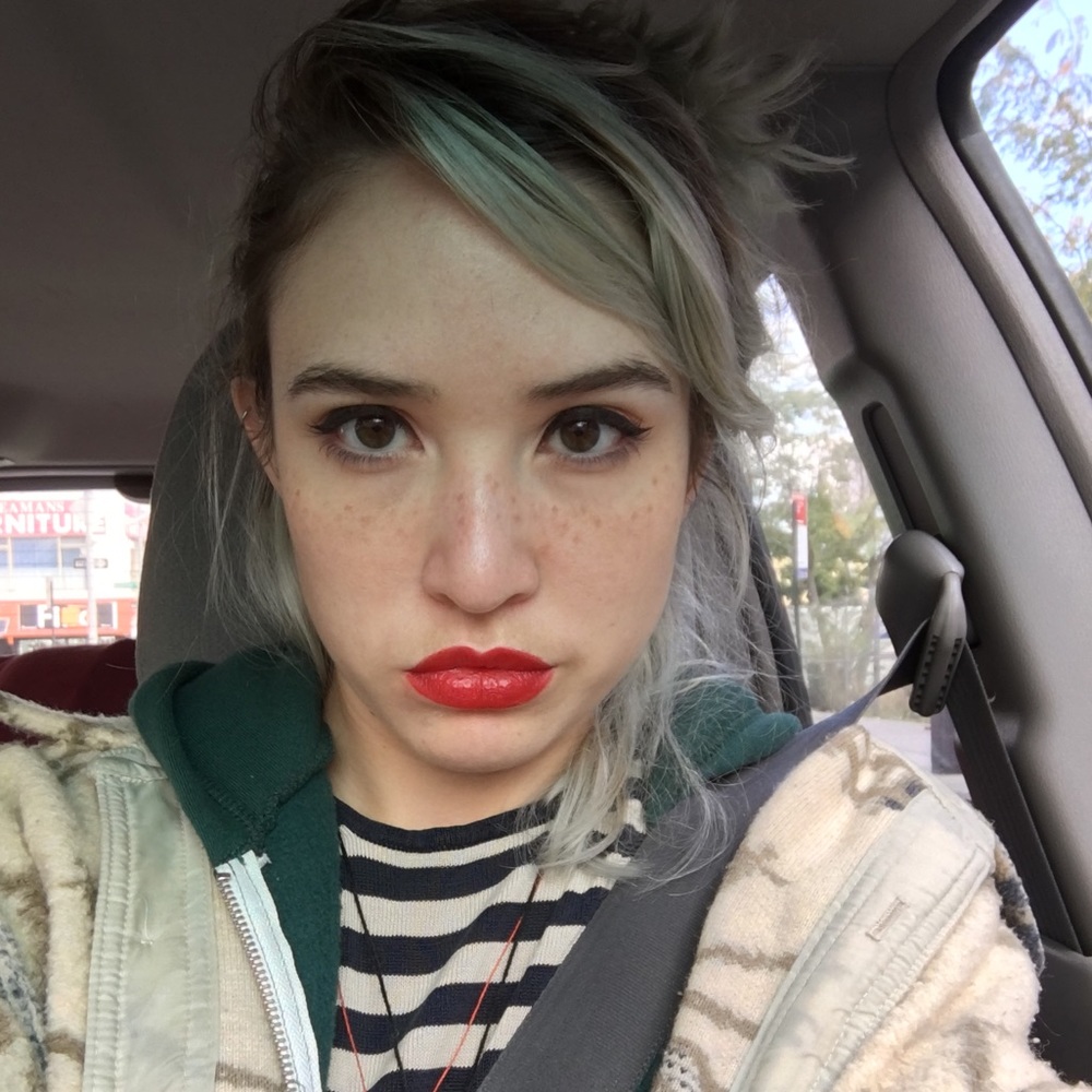 Meet your Posher, Elena