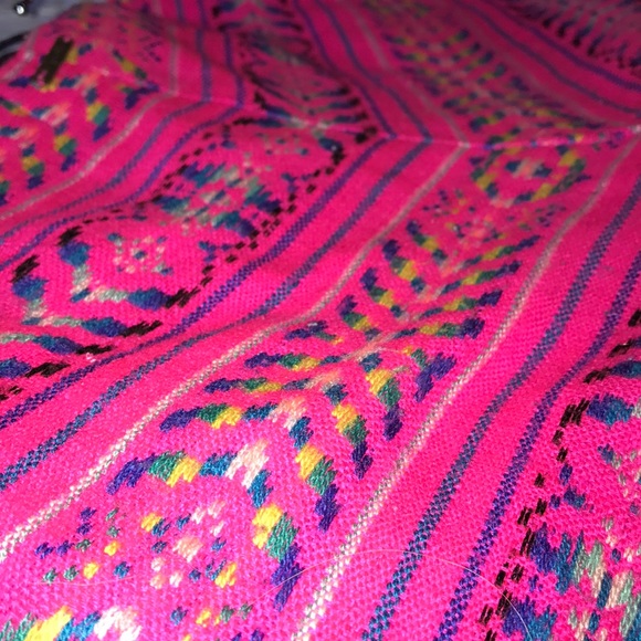 Billabong pink tribal print shorts size small - Picture 6 of 6