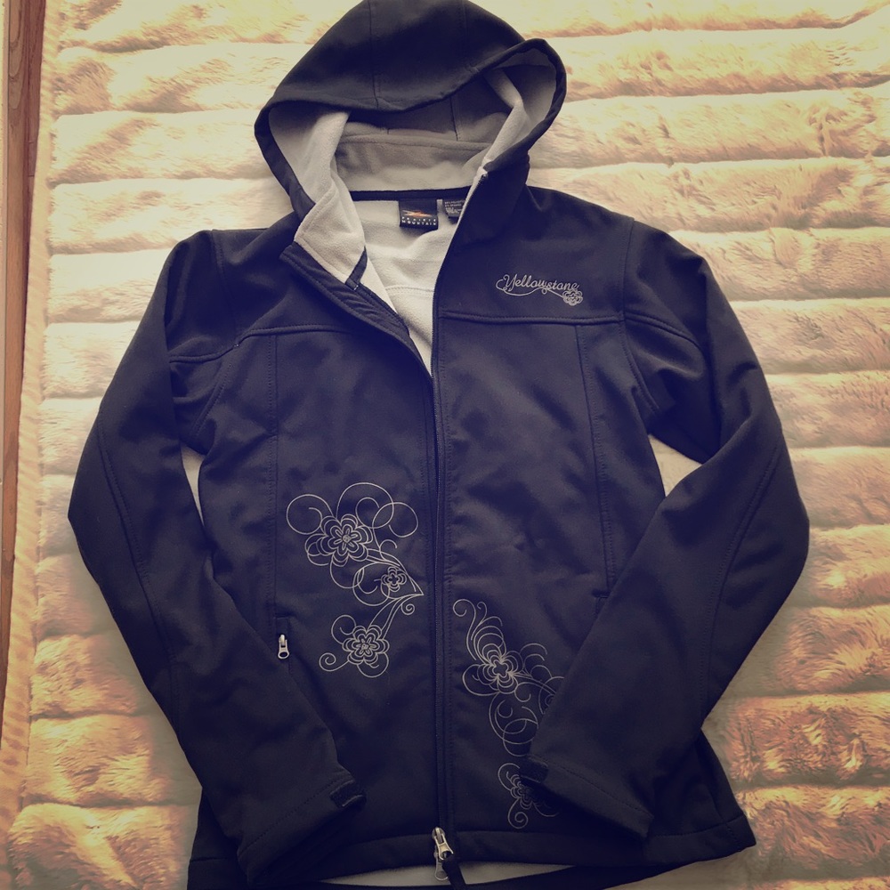 Yellowstone tourist jacket