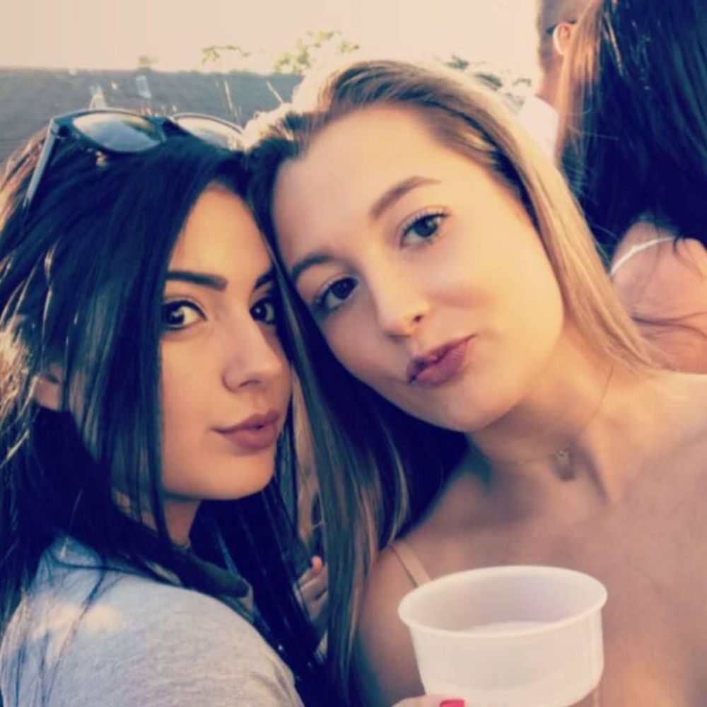 Meet your Posher, Maraya