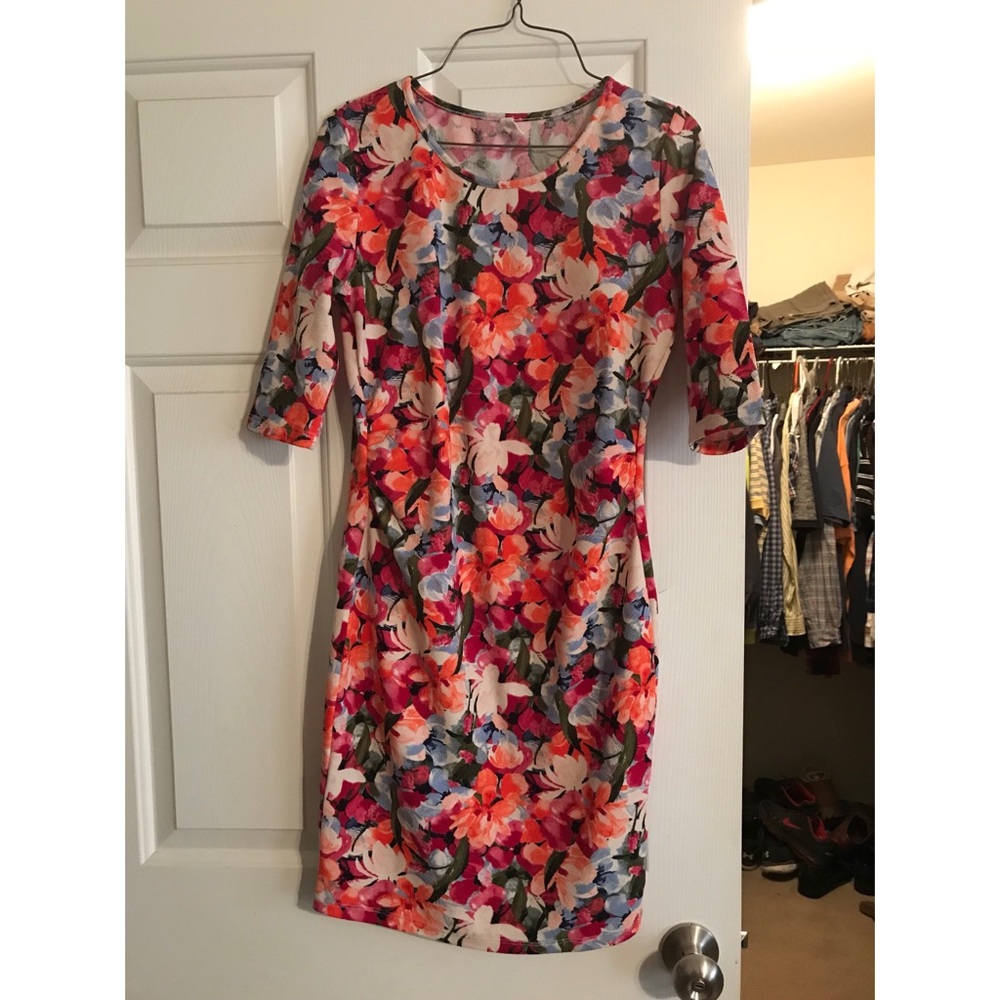 Floral maternity dress