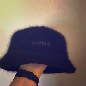 Bebe angorga black hat