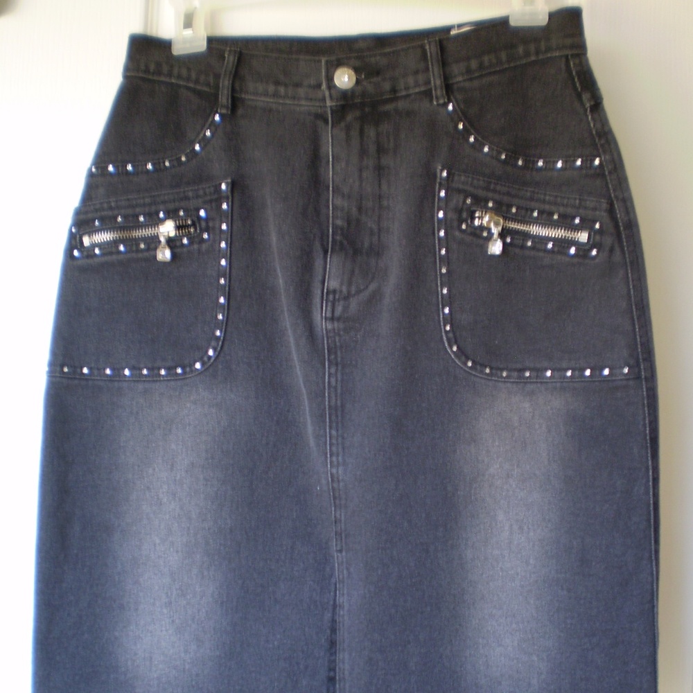 dark gray (almost black) stretch jean skirt