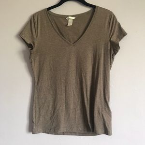 basic v neck