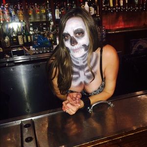 Meet your Posher, Alicia