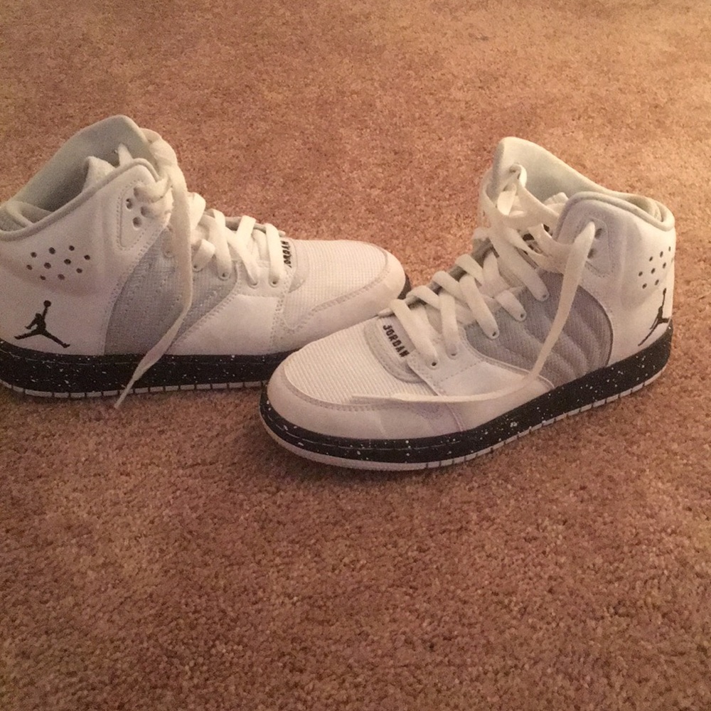5.5 youth Jordan 1 Flight 4 prem BG