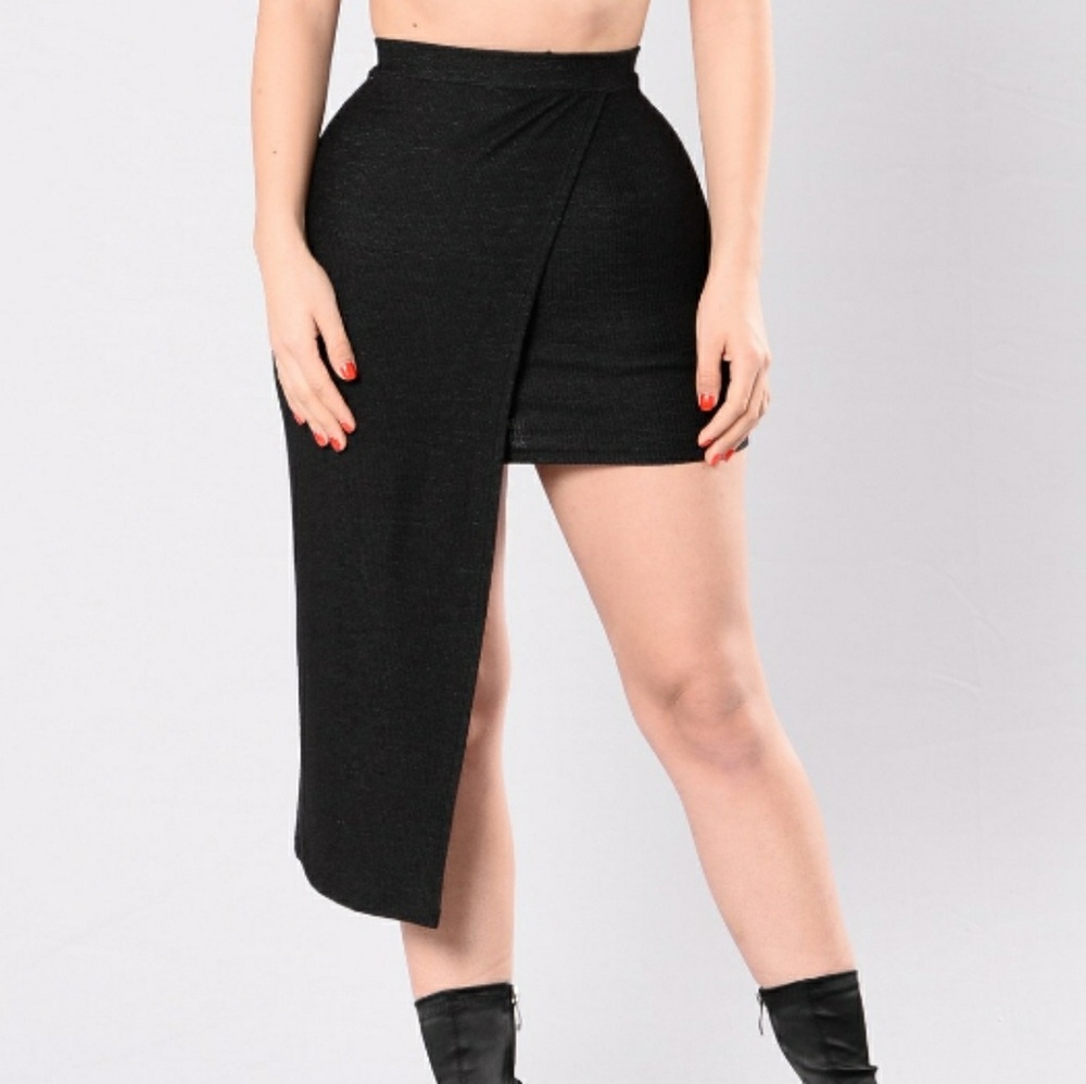 Fashion nova skirt
