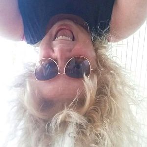 Meet your Posher, Debra