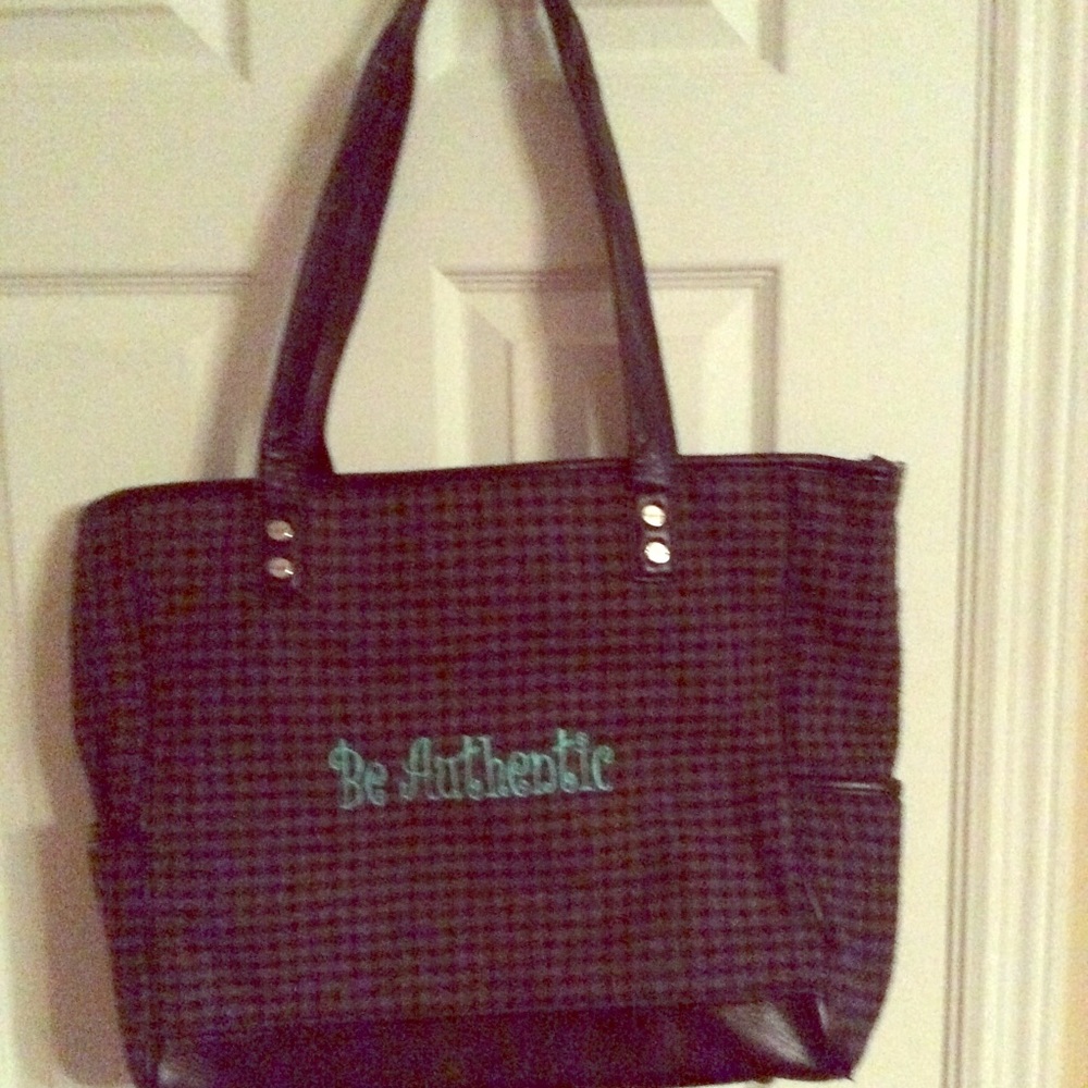 Grey/Black houndstooth wool bag w/leather accents.