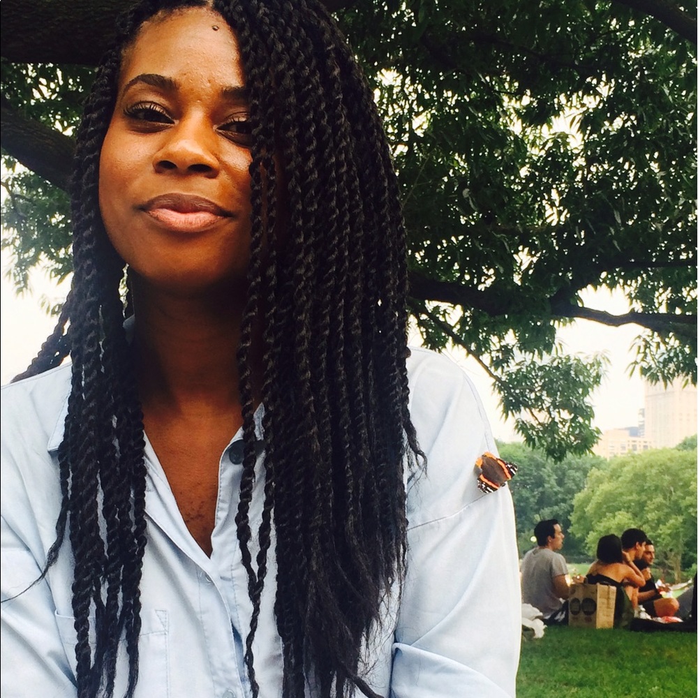 Meet your Posher, Alexis