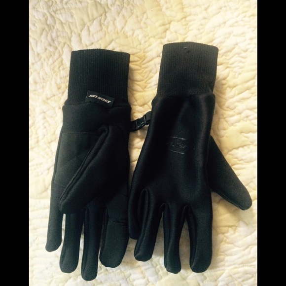 sseirus Accessories - Sseirus NWOT waterproof women's L gloves! $DROP!!