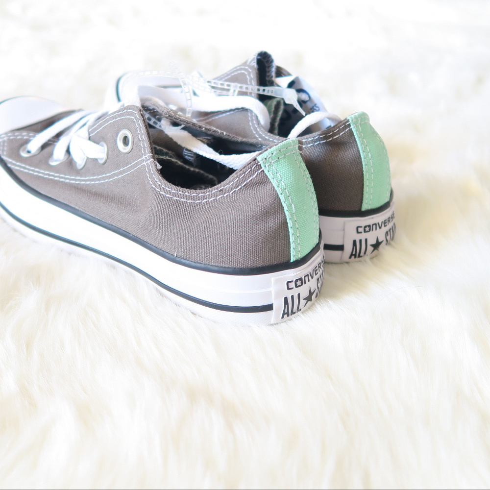 BNWT Gray & Mint Green Converse Size 6 Women - Picture 3 of 6