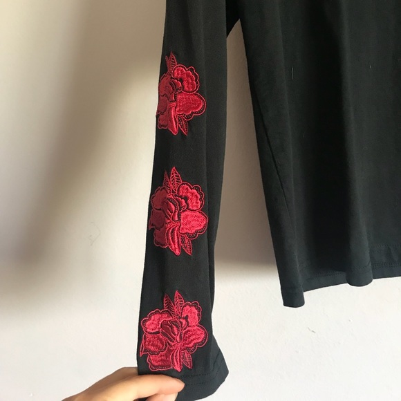 black long sleeve shirt - Picture 3 of 5