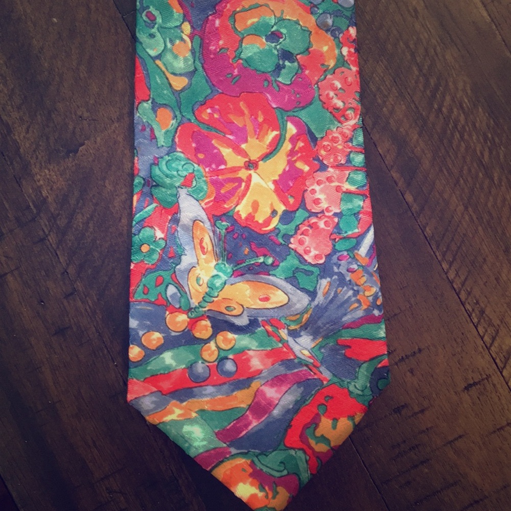 Fabienne floral tie