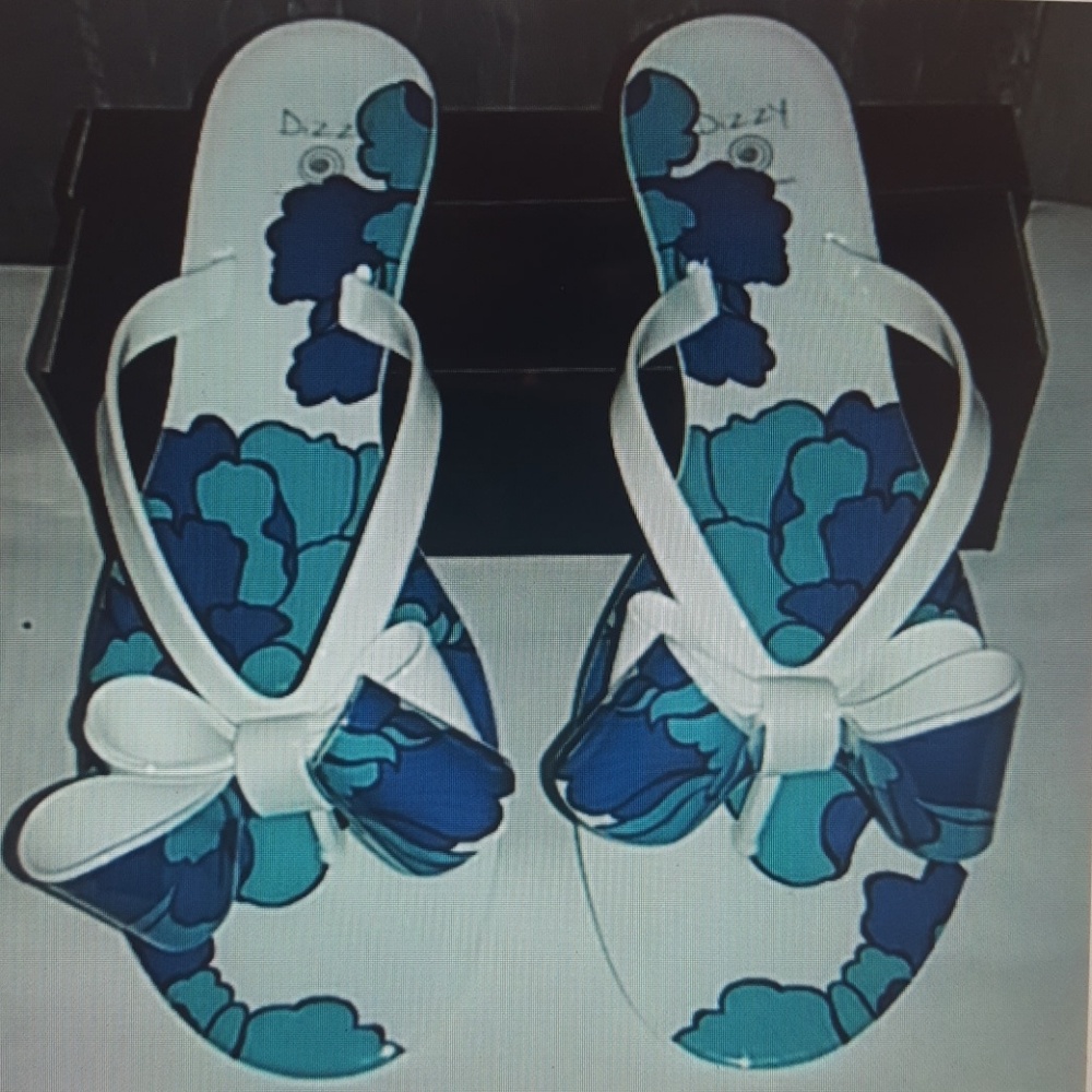 WOMEN JELLY SLIPPERS SZ 9