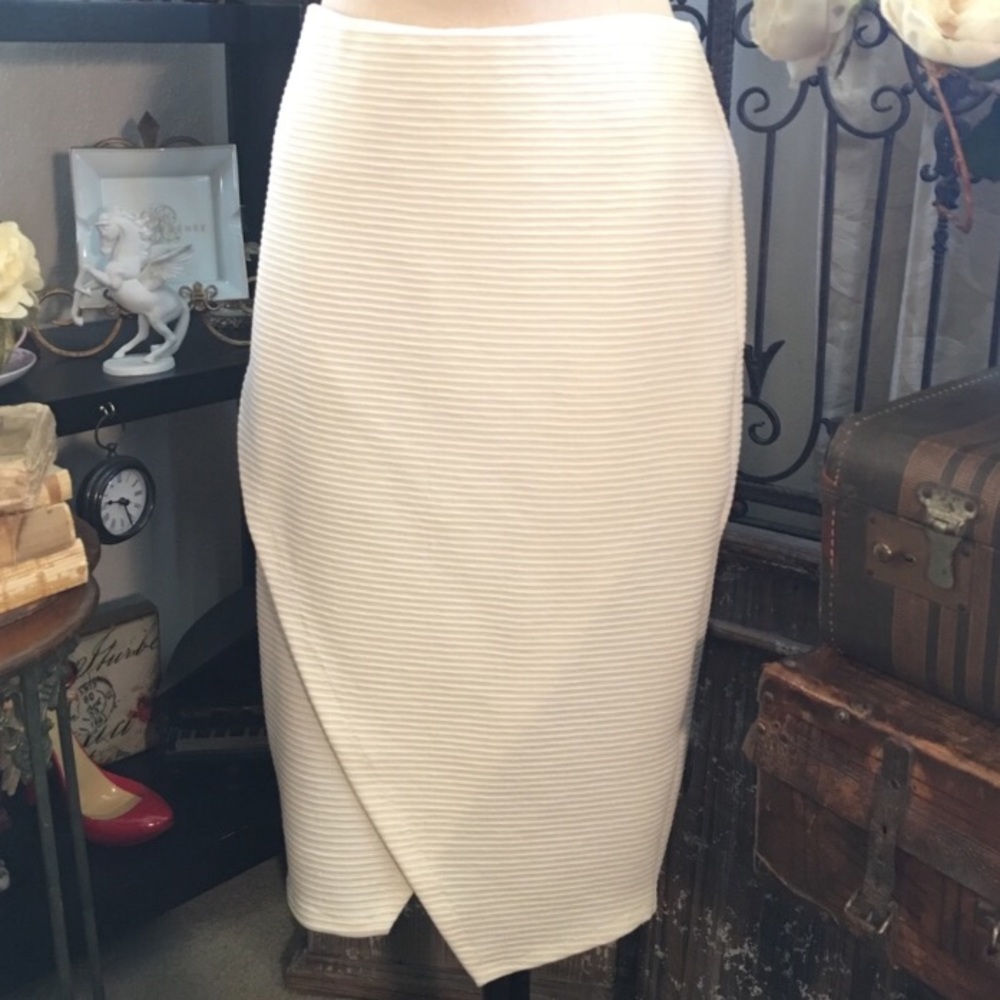 H&M Cream Robbed Pencil Skirt