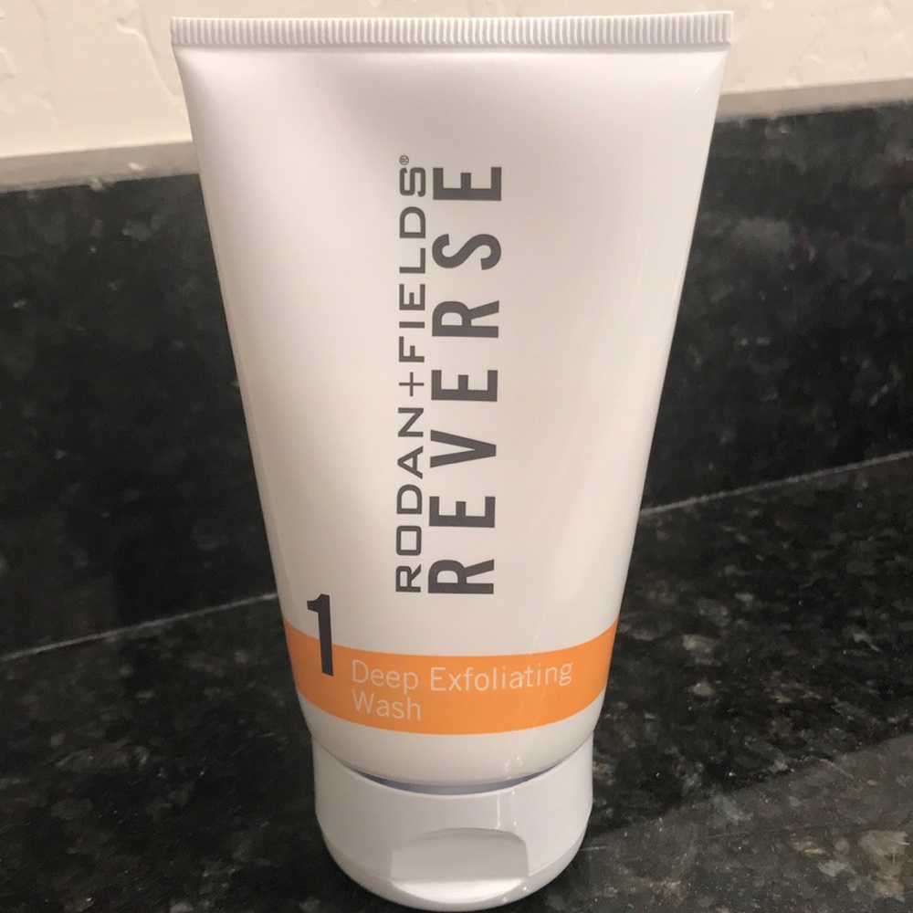 Reverse Deep exfoliating wash