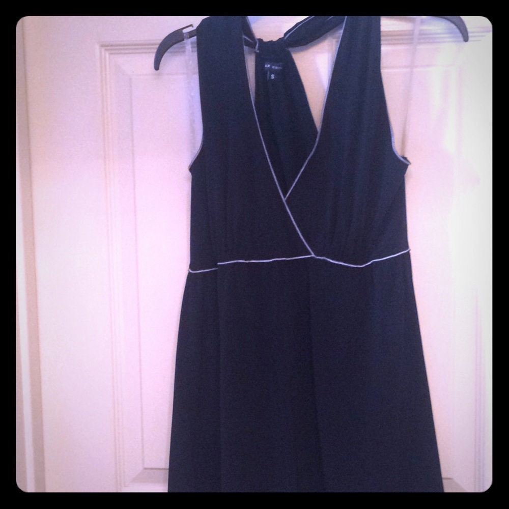 Cute cool MAX empire waist top