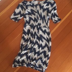 Stretchy 3/4 sleeve dress