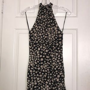 Patterned backless halter