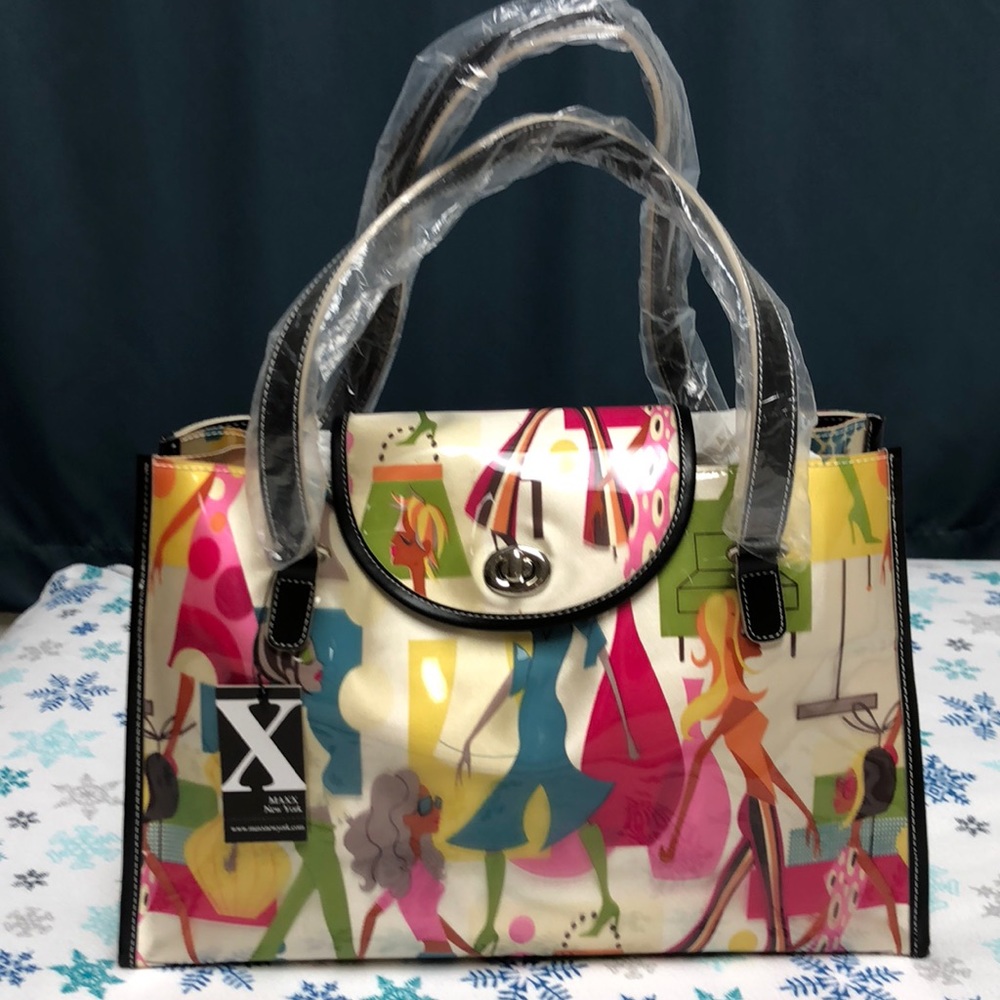 Maxx New York Shopper Bag