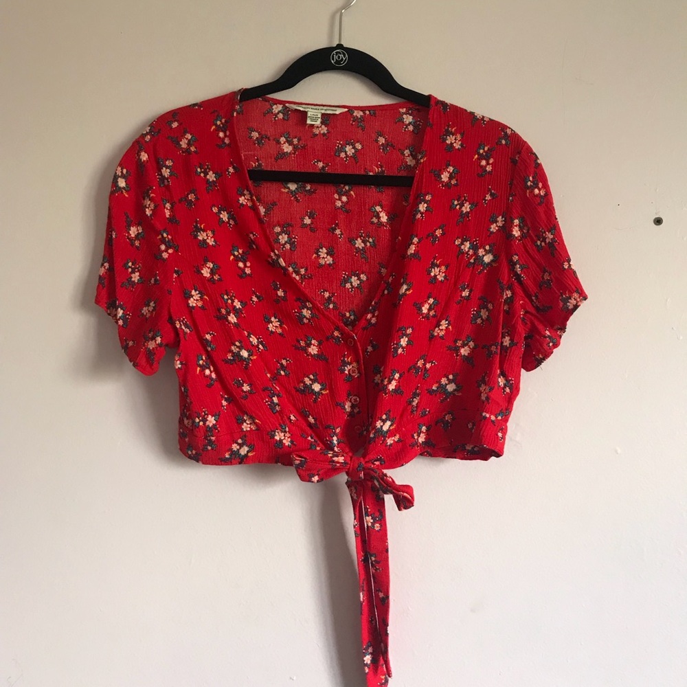 red crop top
