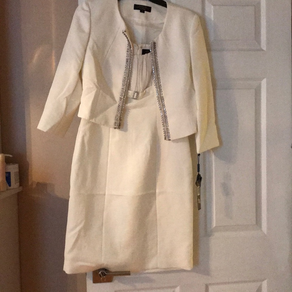 New luxe tahari suit 2 piece