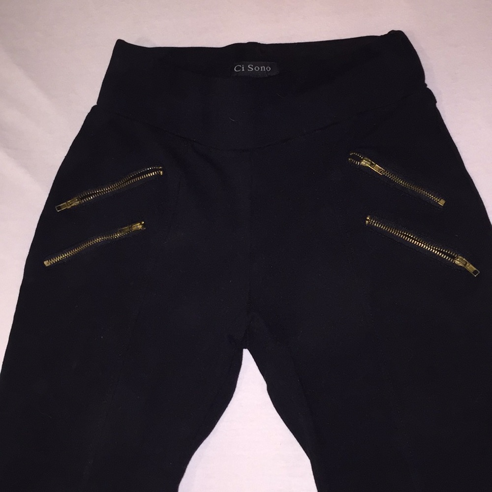 Amazing  body hugging skinny pant tights!