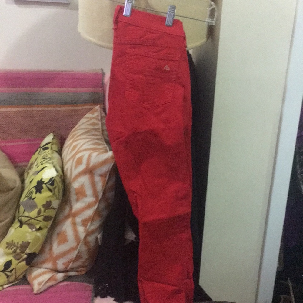 Rag and Bone size 26 red Capri jeans
