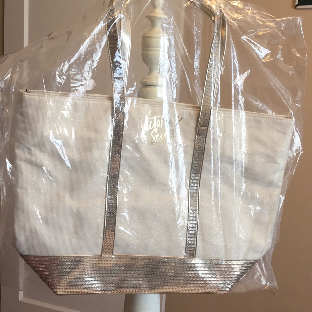 Victoria’s Secret tote.
